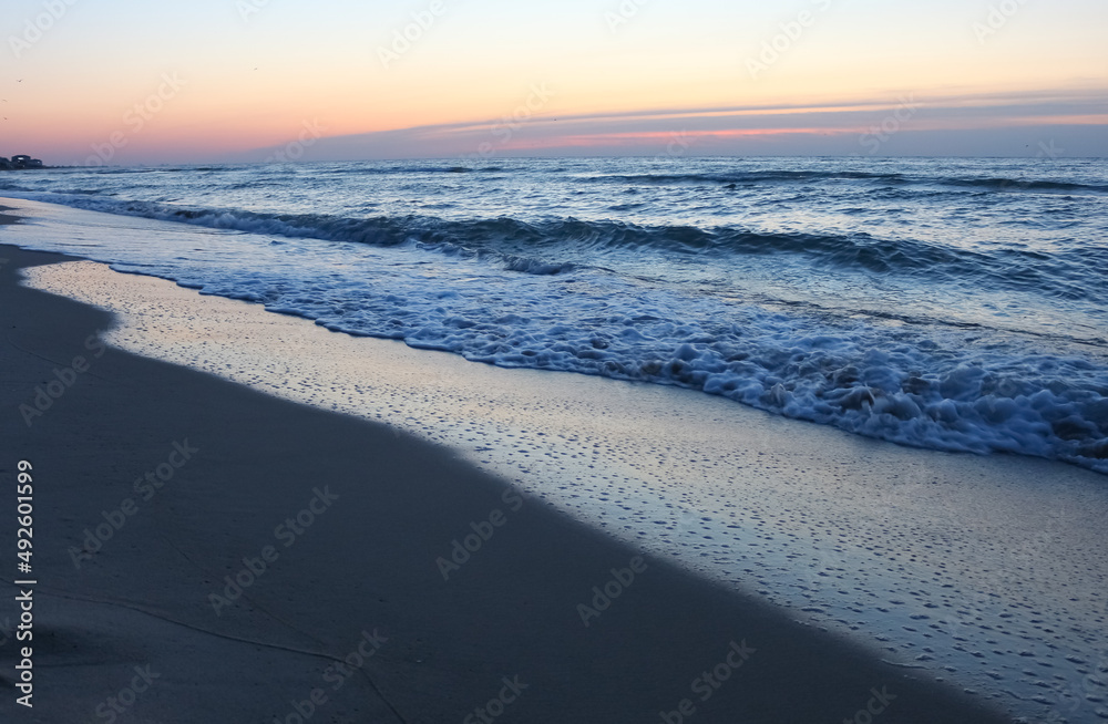 Fototapeta premium horizon over the sea at dawn..