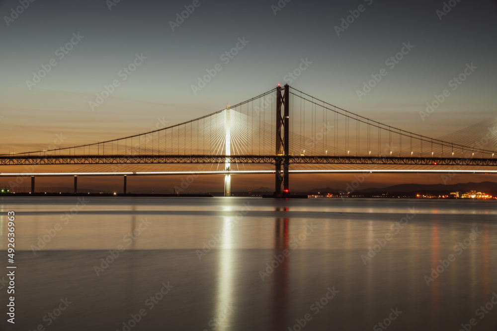 Obraz premium Forth Road Bridge & Queensferry Crossing after dusk. 