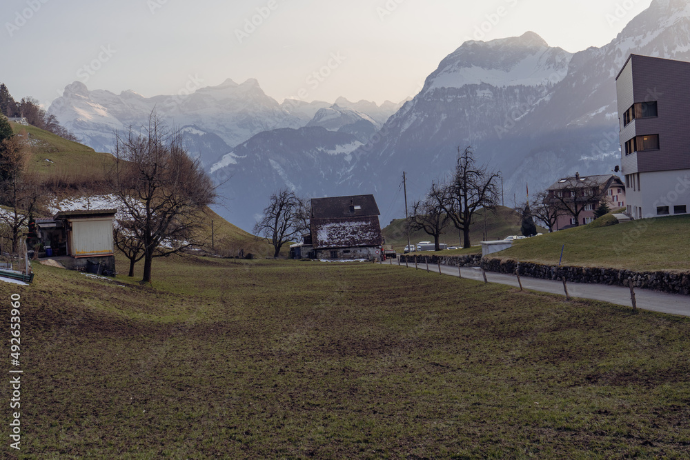 Authentic and genuine, the villages of the Stoos-Muotatal region offer a variety of ways to take a break from everyday life and enjoy your holiday. Whether on the Stoos or in Muotathal, Sun terrace