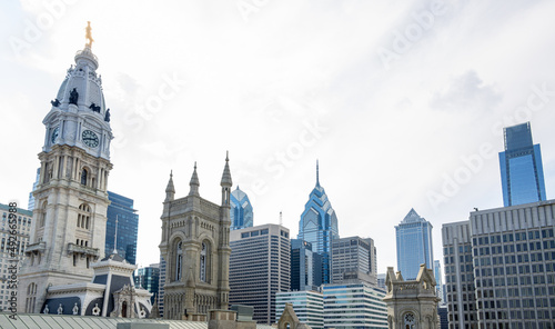 Fototapeta Naklejka Na Ścianę i Meble -  City Hall and various skyscrapers in downtown Center City Philadelphia, Pennsylvania, USA