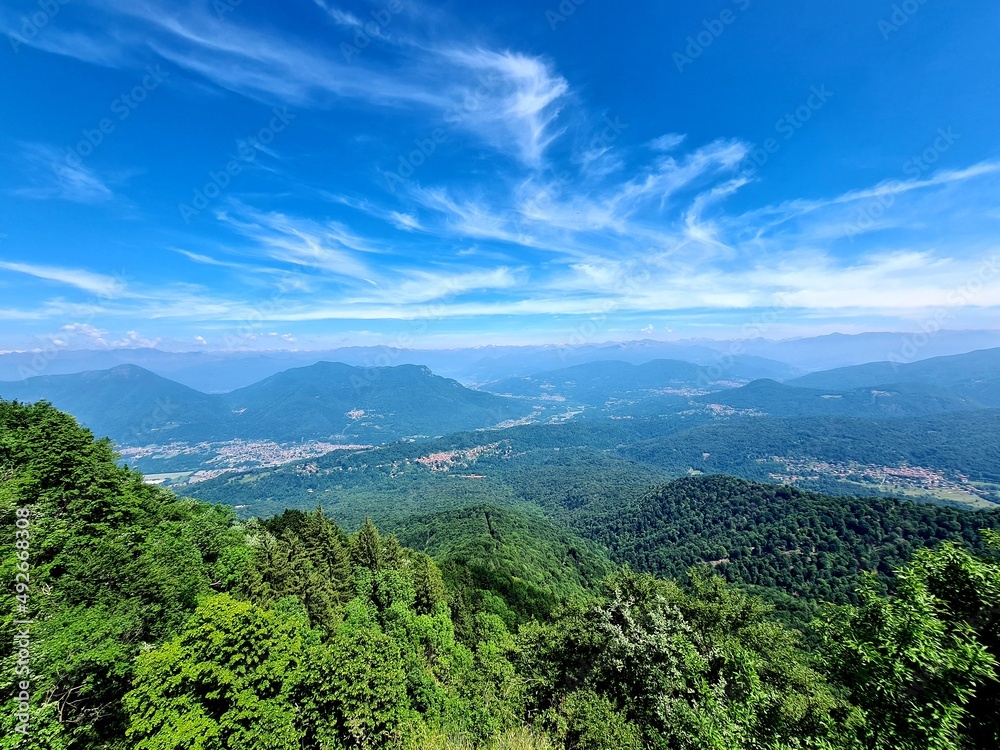 Fototapeta premium landscape with mountains