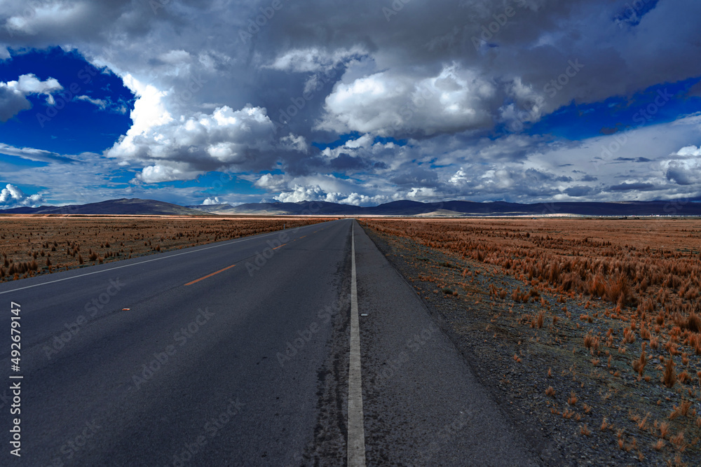 Fototapeta premium road to nowhere