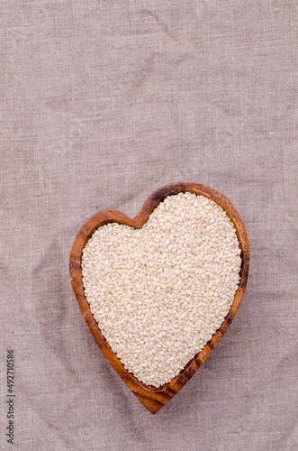 White sesame seeds
