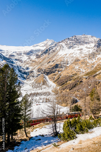 Bernina, Alp Grüm, Gletscher, Palü Gletscher, Piz Palü, Piz Varuna, Piz Canton, Alpen, Graubünden, Zugstrecke, Bernina-Express, Wanderweg, Berninapass, Val Poschiavo, Winter, Schweiz