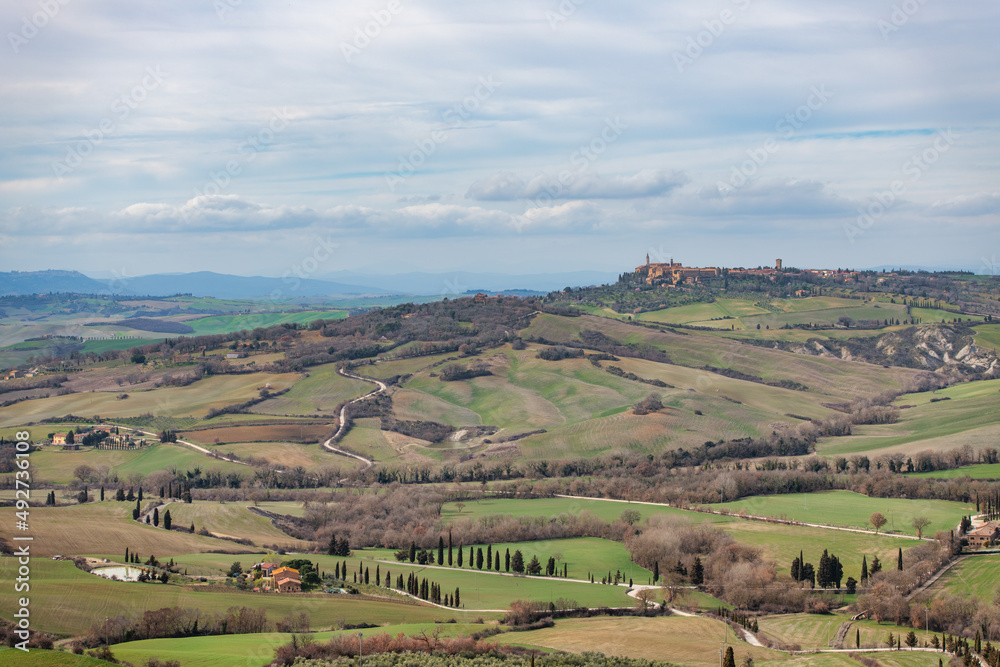 Naklejka premium Tuscan landscape with scattered houses