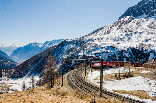 Poschiavo, Bernina, Val Poschiavo, Alp Grüm, Lago di Poschiavo, Puschlav, Val Bernina, Bernina-Express, Zugreise, Alpen, Graubünden, Winter, Schweiz