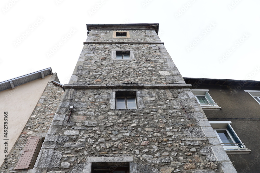 Le beffroi, tour de l'horloge, village La Mure, département de l'Isère, France