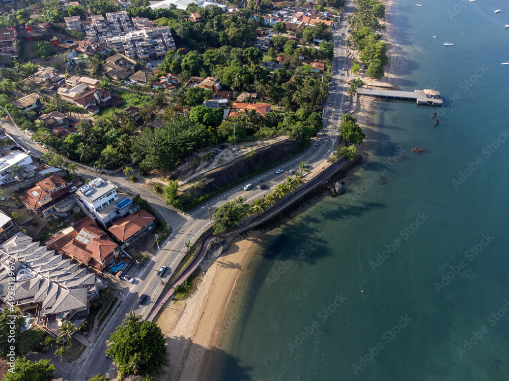 Naklejka premium Paraty, one of the oldest historic cities in Brazil, dates back to the colonial era. Top view by drone. Aerial view.