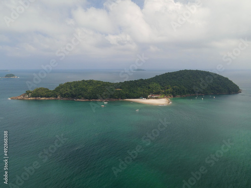 island in the sea