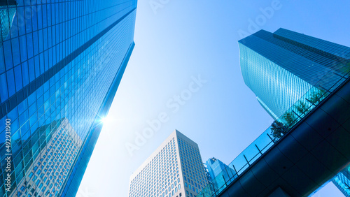 Scenery of a high-rise office building fitted with glass_04
