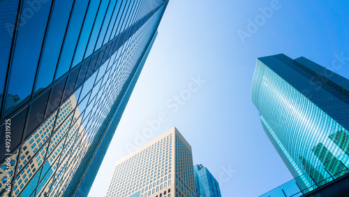 Canvas Print Scenery of a high-rise office building fitted with glass_06