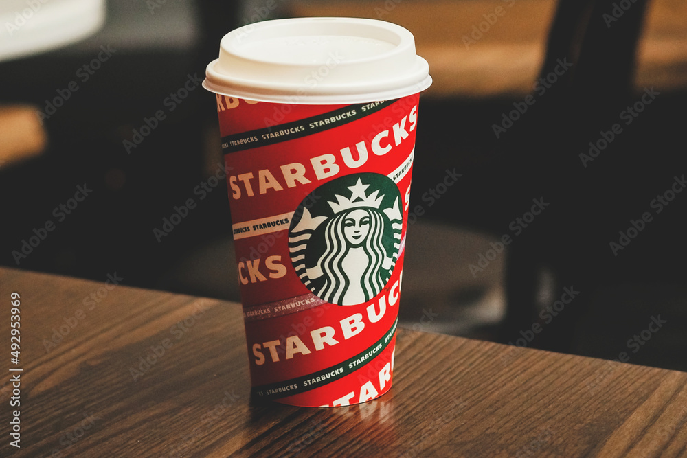 Glass Of Starbuck Coffee Ice Cappuccino Stock Photo - Download Image Now -  Starbucks, Cold Temperature, Business - iStock