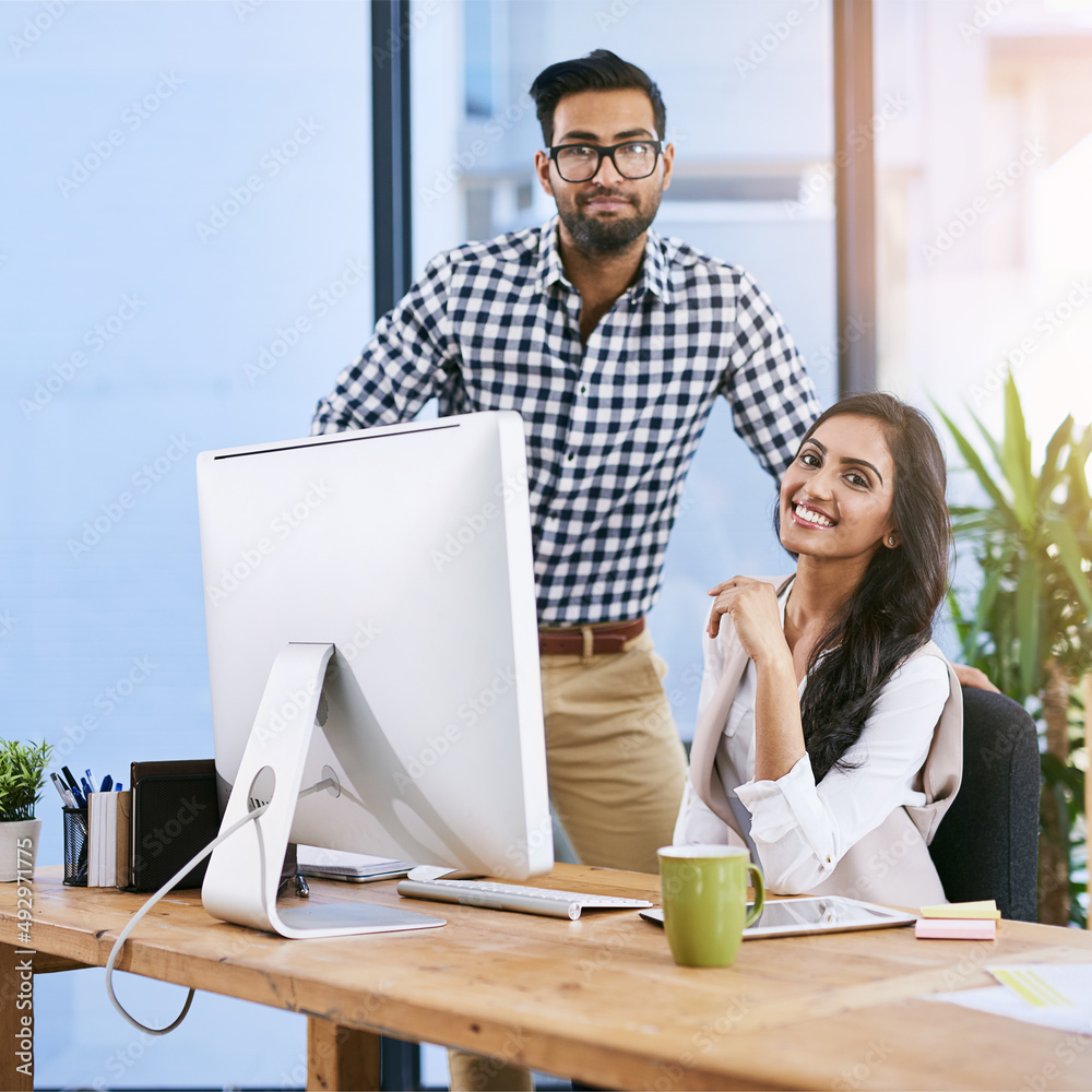 Obraz premium Creativity often benefits from collaboration. Portrait of two businesspeople working together.