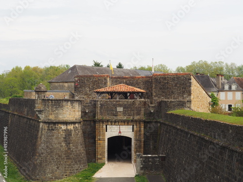 La localidad de Navarrenx en Francia, con su recinto fortificado. © Alberto