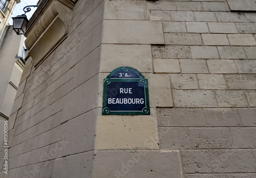 Rue Beaubourg. Plaque de nom de rue. Paris. France. photo