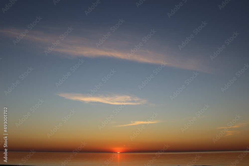 Obraz premium sunset over the sea