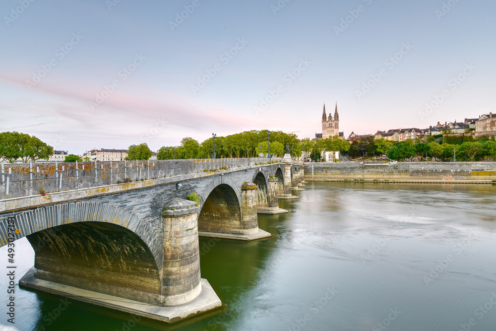 Fototapeta premium Frankreich - Angers - Pont du Verdun
