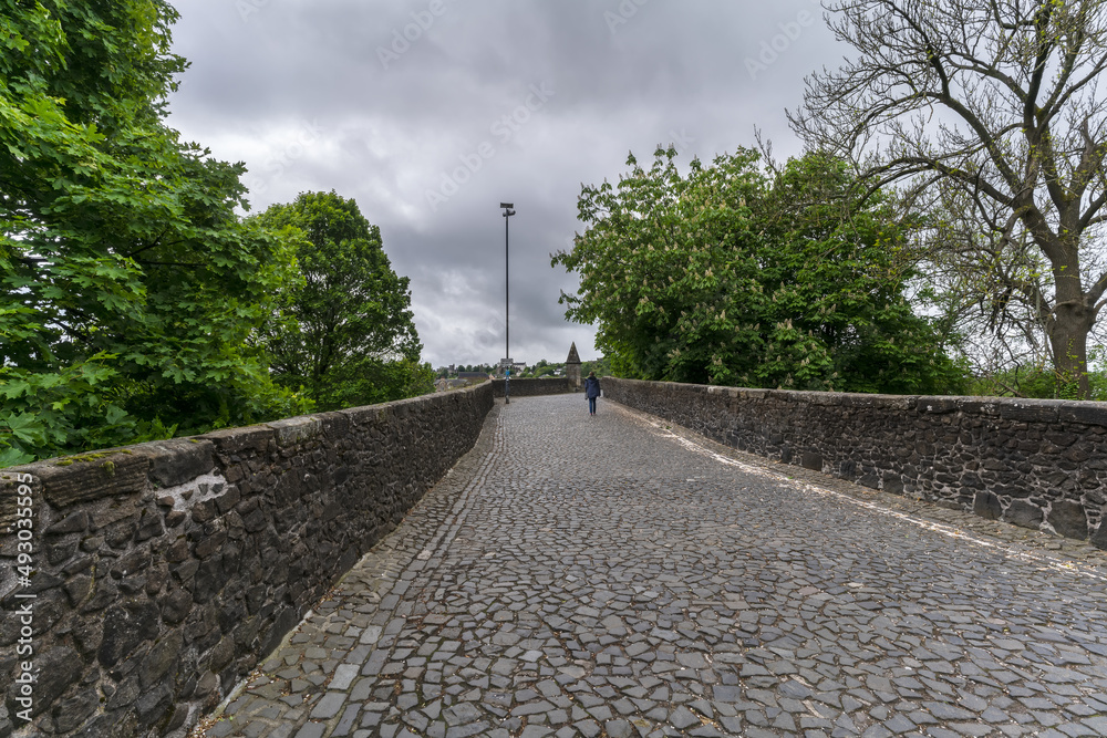 The Battle of Stirling Bridge is old and small bridge crossing  River Forth in Stirling , Scotland