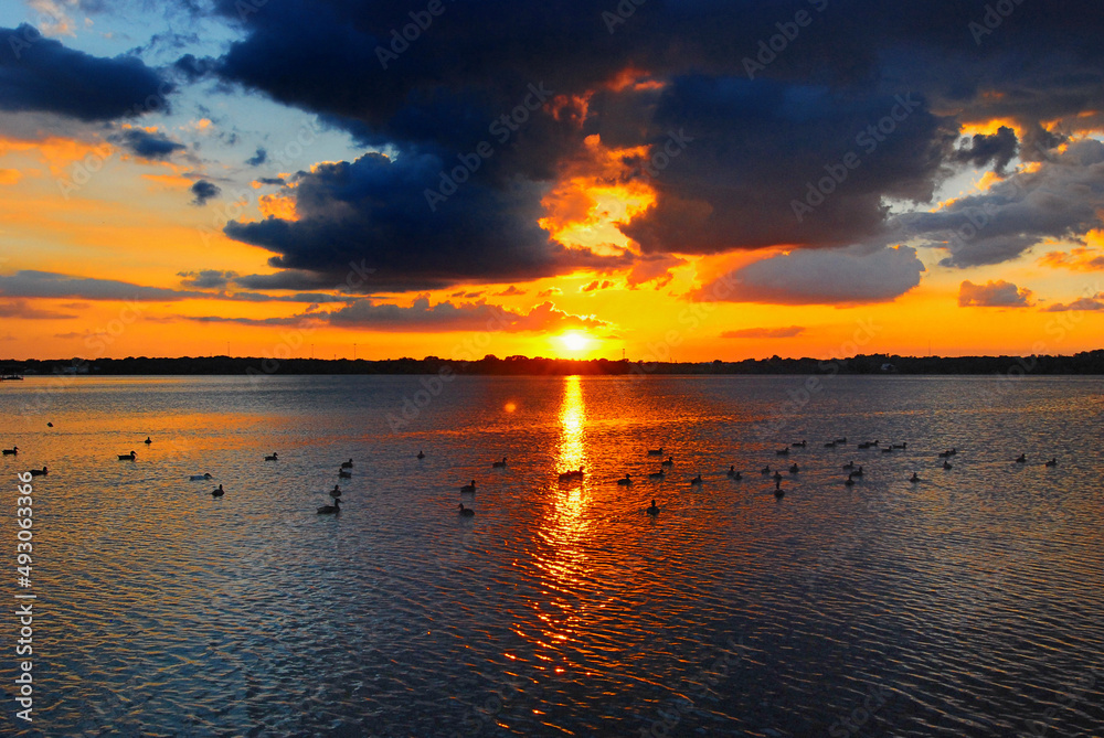 Fototapeta premium Lake sunset