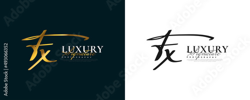 Fotografía Initial F and x Logo Design in Elegant Gold Handwriting Style