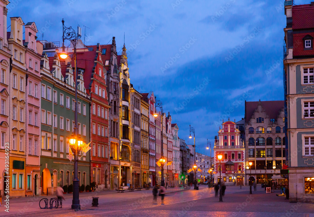 Fototapeta Evening view of the market square in the city of Wroclaw. Poland