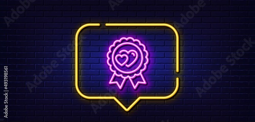Neon light speech bubble. Love award line icon. Valentine day medal sign. Couple relationships symbol. Neon light background. Love award glow line. Brick wall banner. Vector