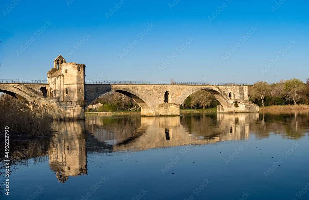 The famous fallen bridge (Pont Saint-Bénézet Pont d'Avignon), vignon, Vaucluse, Provence-Alpes-Côte d'Azur, Southern France.
