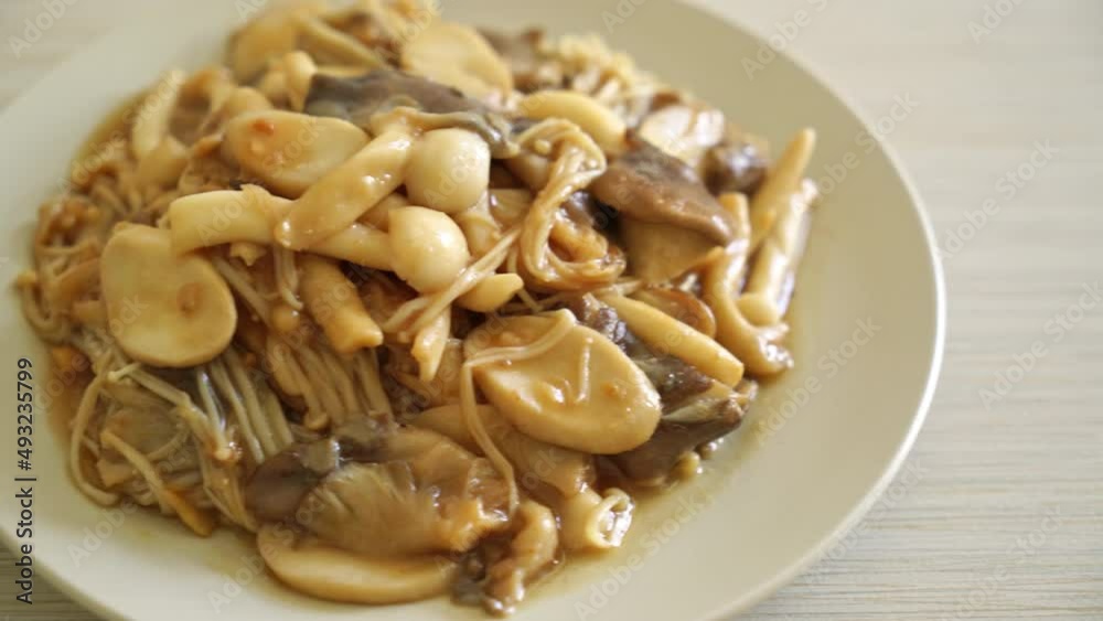 Stir fried mixed mushroom with oyster sauce - Healthy food style Stir fried mixed mushroom with oyster sauce - Healthy food style