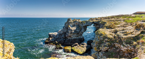 Steinbogen in Tyulenovo an der Bulgarischen Schwarzmeerküste