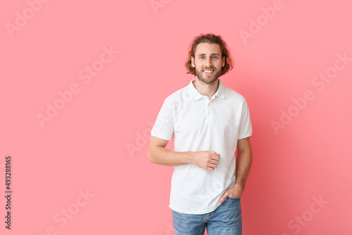 Handsome young man in styli...