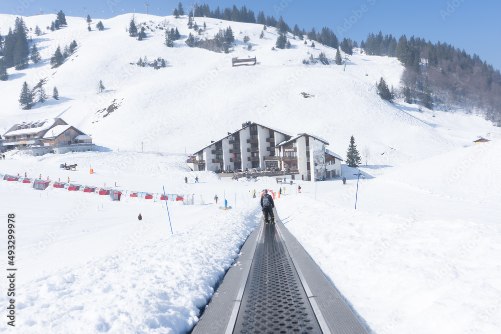 Stoos is a car-free leisure, sports and vacation resort with a fully comprehensive infrastructure and extremely varied offers for winter sports enthusiasts of all kinds. Schwyz, Muotatal, Morschach.