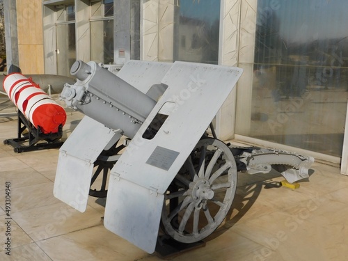 An old, 1915, Czech, Skoda 75mm mountain gun photo