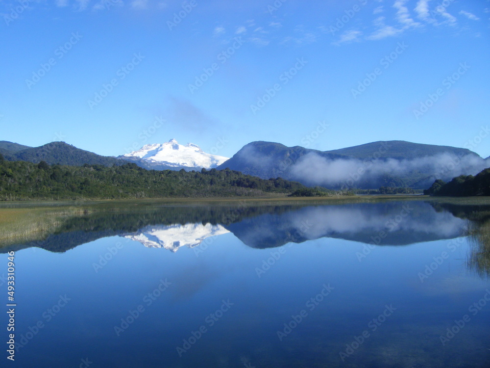 Cerro Tronador y Lago Hess, Bariloche, Argentina