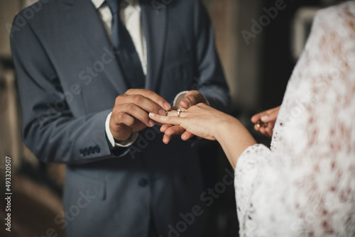 wedding ring exchange