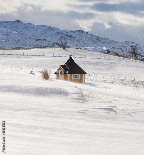 house in the snow © Agata Kadar