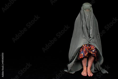 woman in red dress
Afghan girl, Afghan woman, Afghan tent 