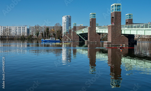 Die Spandauer Seebrücke an der neu erbauten Wasserstadt am Havelufer photo
