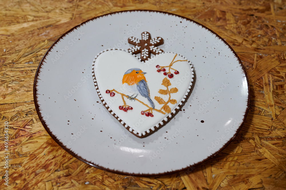 workshops on creating and decorating artistic gingerbread icing