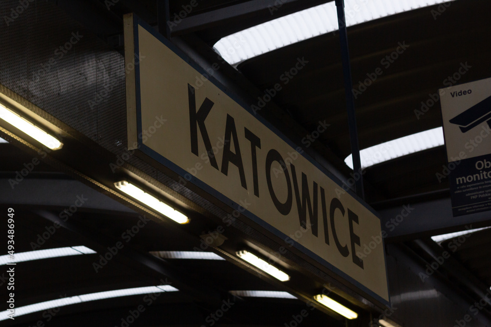 Obraz na płótnie Katowice railway station.  w salonie
