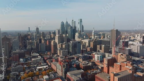Slow parallax of Center City Philadelphia photo