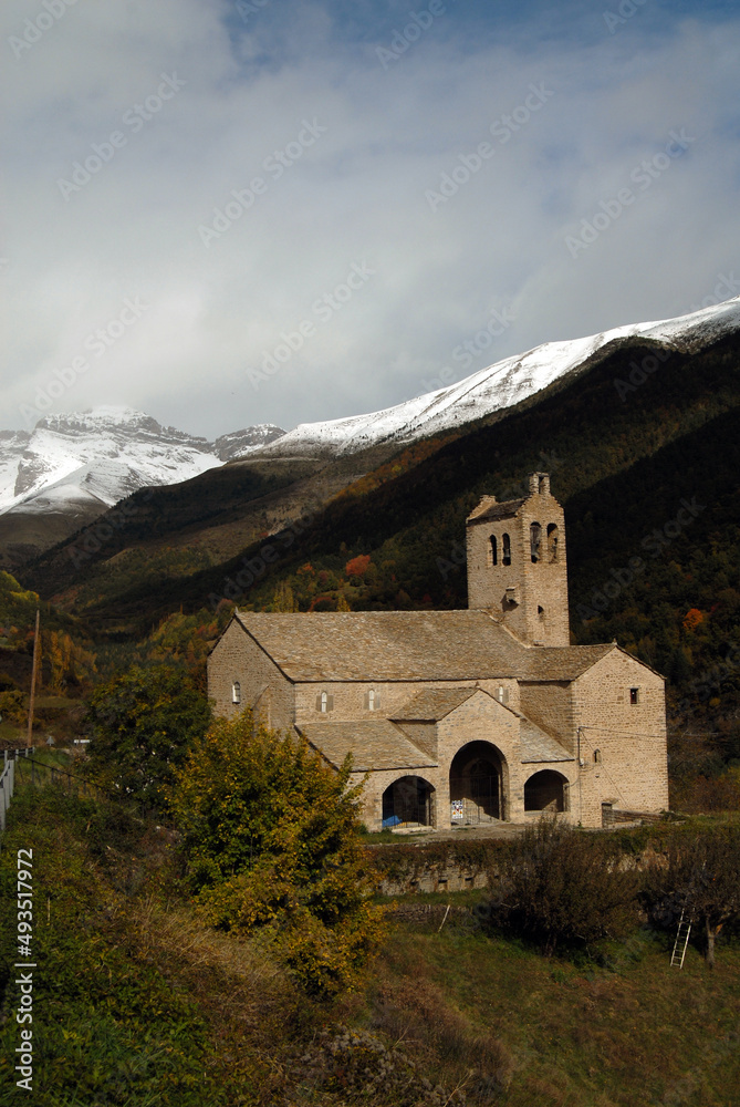 Pirineo aragones en otoño.Huesca.España Pirineo aragones en otoño.Huesca.España