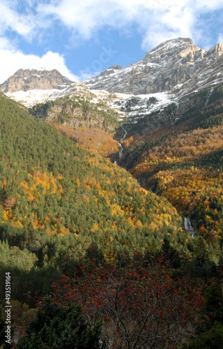 Ordesa en otoño.Pirineo aragonés-Huesca.España © Juan Pablo Fuentes S