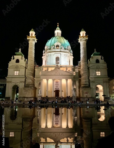Obraz na płótnie st nicholas church w salonie