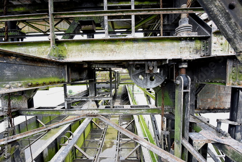 Karniner Eisenbahnbrücke, Detail der Stahlkonstruktion photo