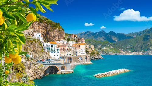 Obraz na plátně Beautiful view of Amalfi on the Mediterranean coast with lemons in the foregroun