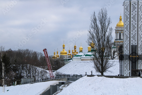 Fotografie The cupolas of the Pechersk Lavra in winter