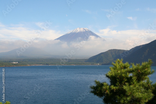 日本の世界遺産 富士山に朝焼けの風景 千円札 旧五千円札