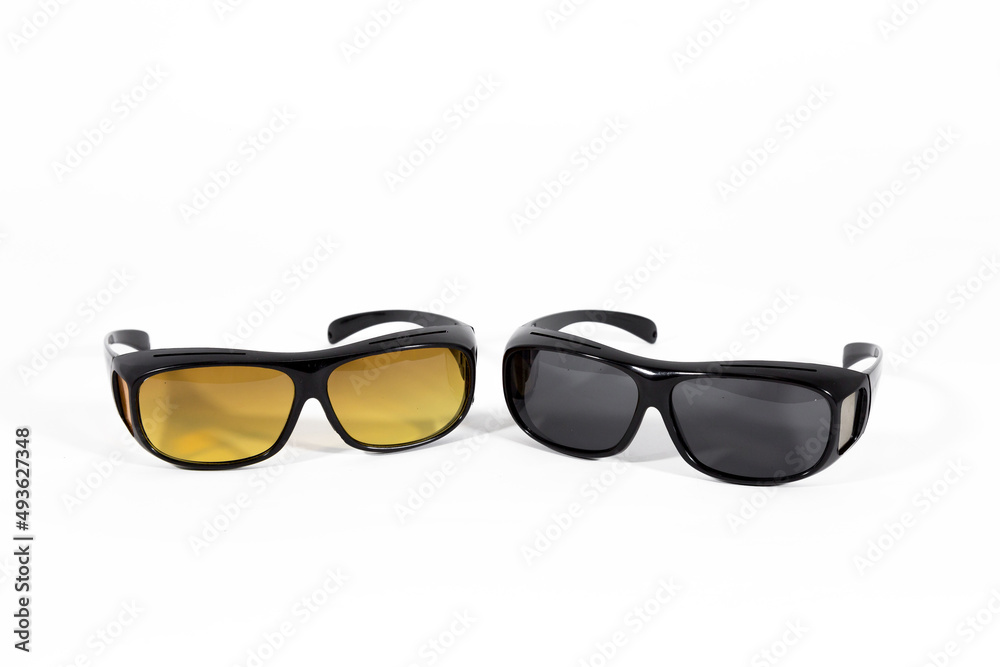 Anti-glare goggles for night and day riding. Black accessory. Comfort. Compactness. Convenience. Safety. Anti-glare effect.