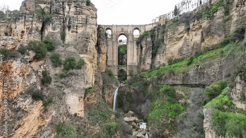 vista del tajo de Ronda o puente nuevo en el municipio de Ronda, Andalucía