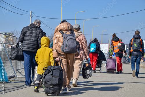 Fototapeta Refugees from Ukraine on the border with Slovakia